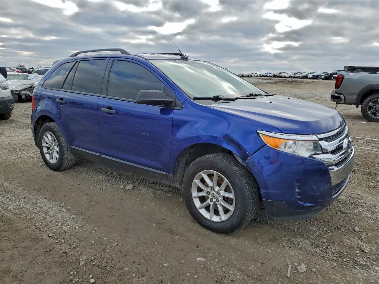 2013 FORD EDGE SE photo 4