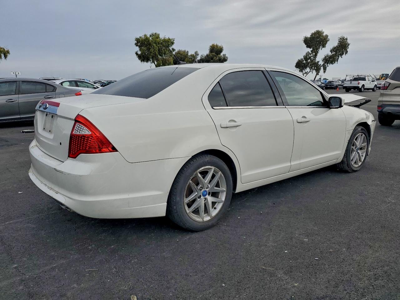 2012 FORD FUSION SEL photo 3