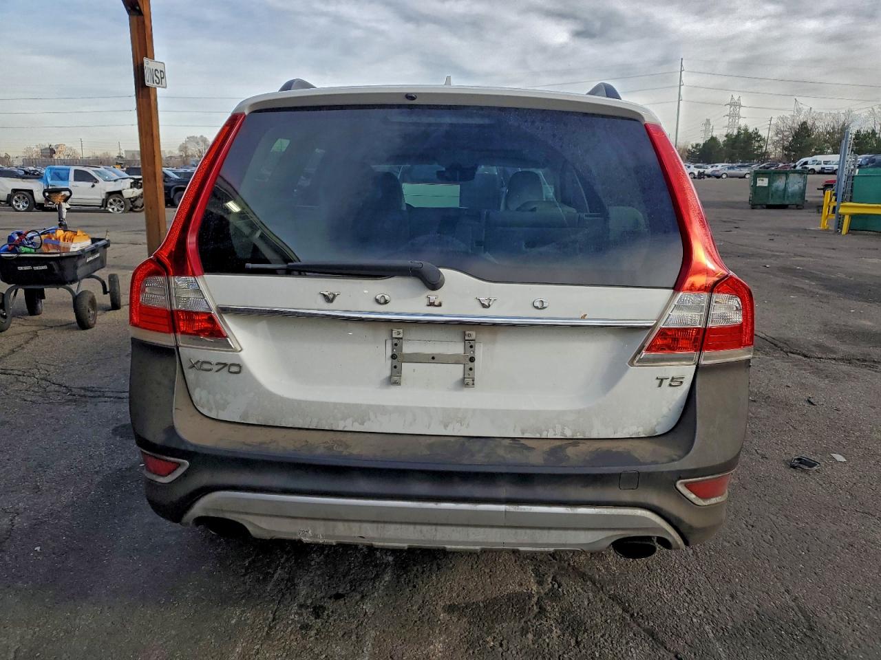 2015 VOLVO XC70 T5 PREMIER photo 6