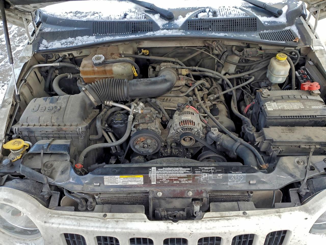 2004 JEEP LIBERTY SPORT photo 12