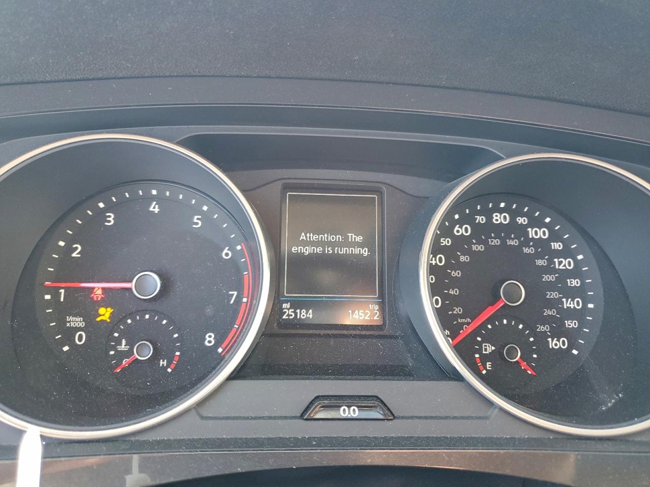 2021 VOLKSWAGEN TIGUAN SE photo 9