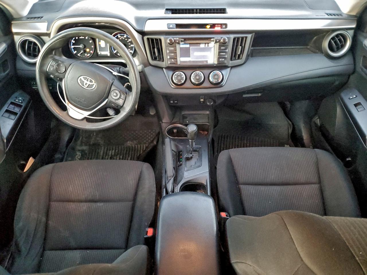 2017 TOYOTA RAV4 LE photo 7