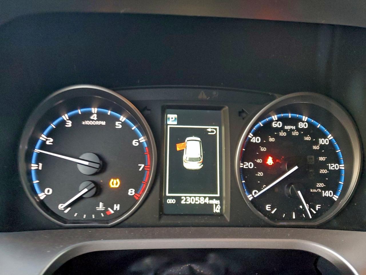 2017 TOYOTA RAV4 LE photo 8