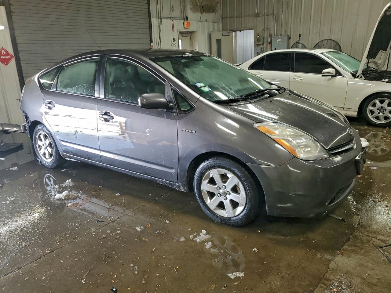 2008 TOYOTA PRIUS BASE photo 4