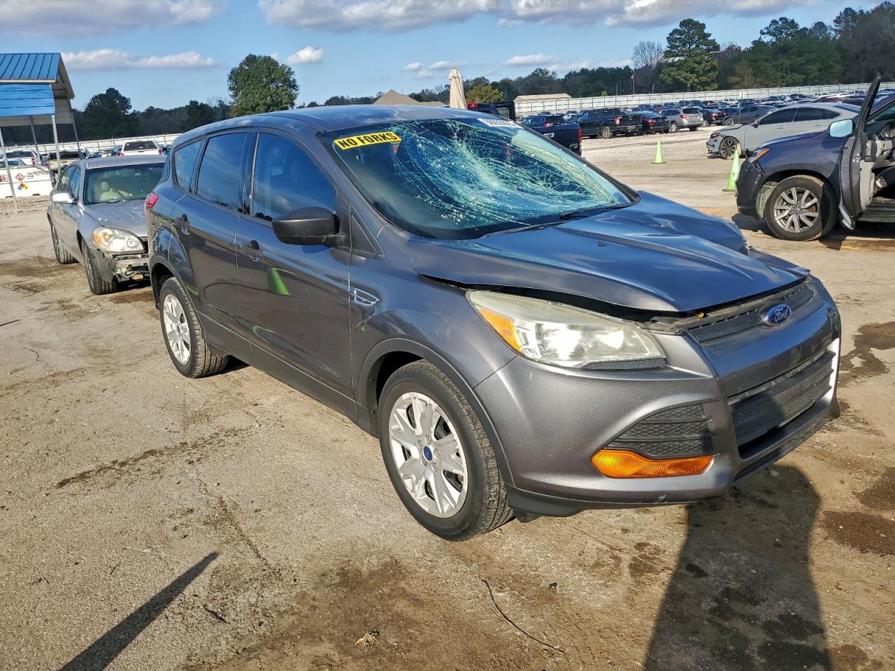 2014 FORD ESCAPE S photo 4