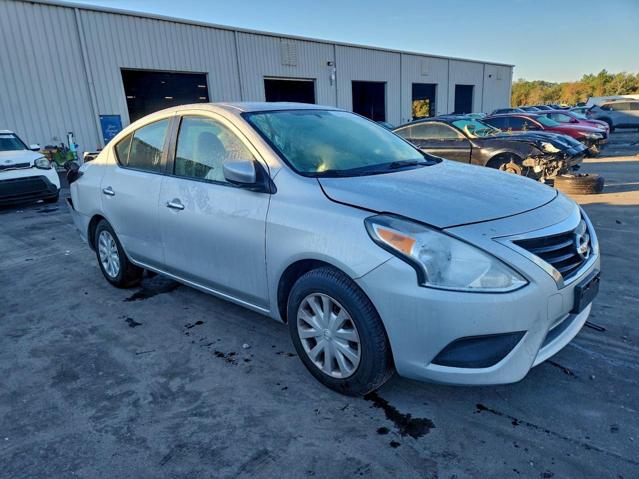 2018 NISSAN VERSA S photo 4