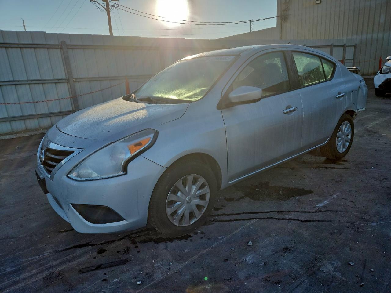 2018 NISSAN VERSA