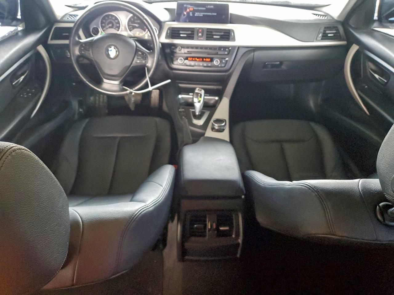 2014 BMW 320 I XDRIVE photo 8