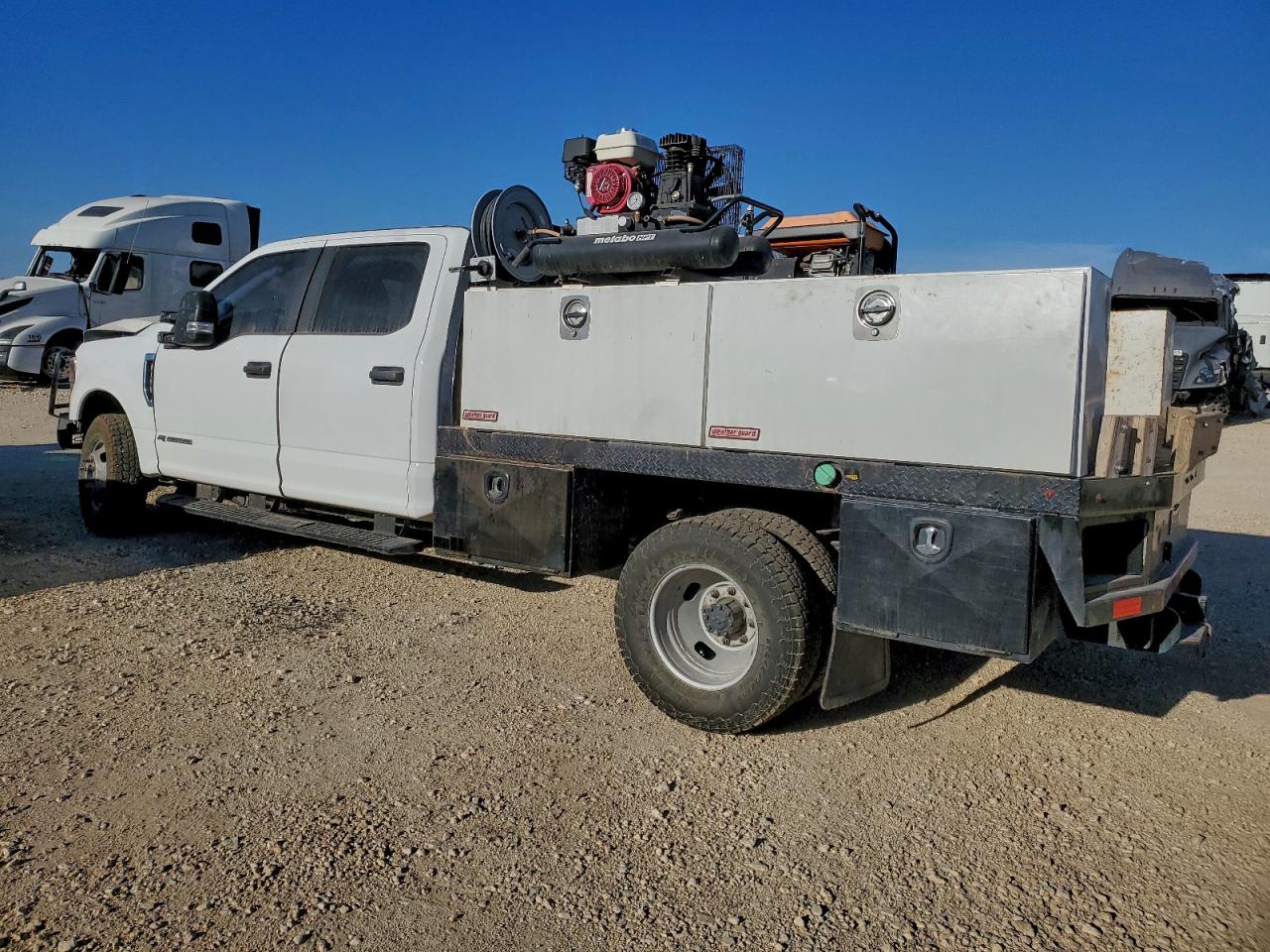 2022 FORD F350 SUPER DUTY UTILITY / SERVICE TRUCK photo 2