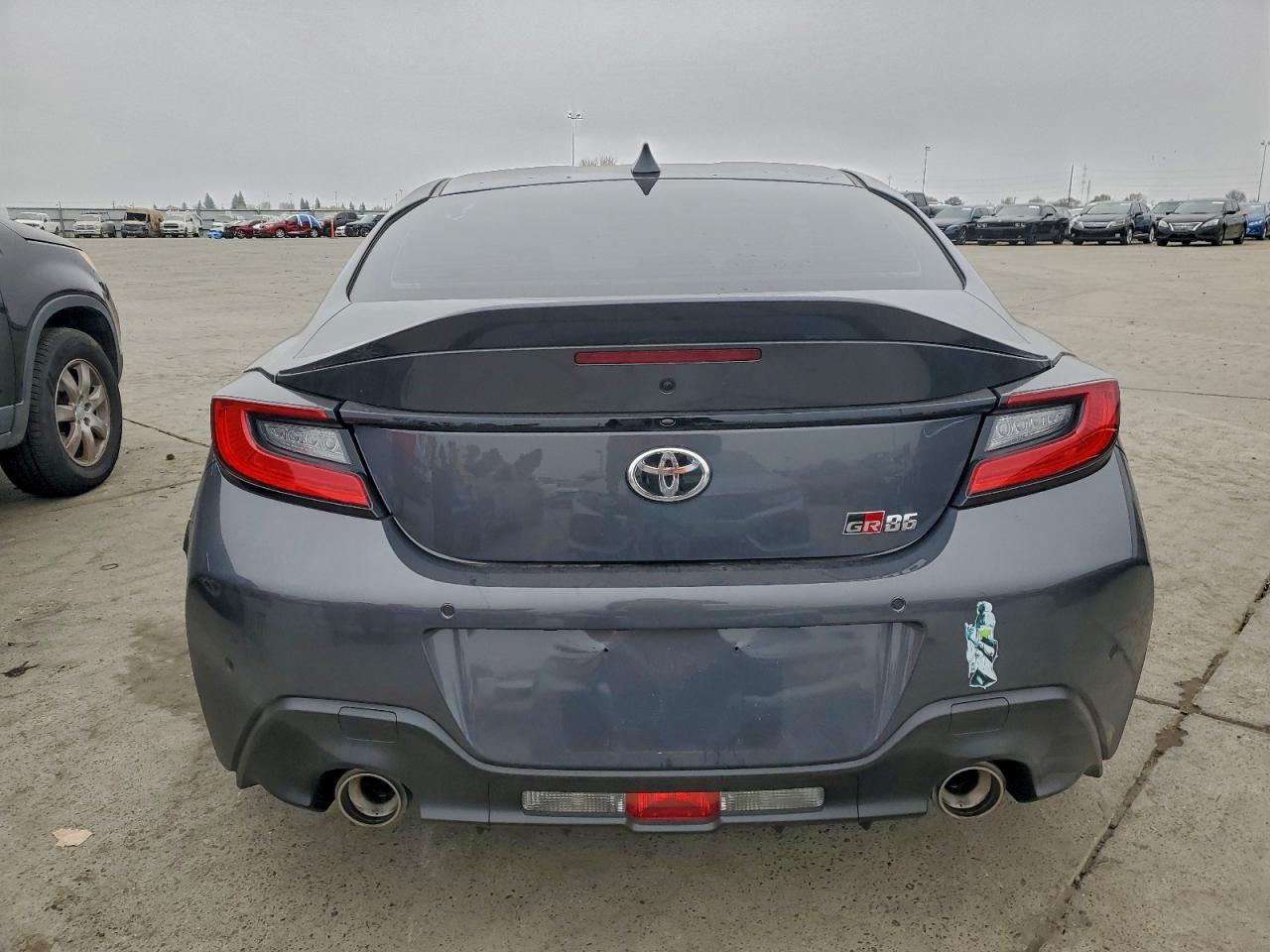 2023 TOYOTA GR 86 PREMIUM photo 6