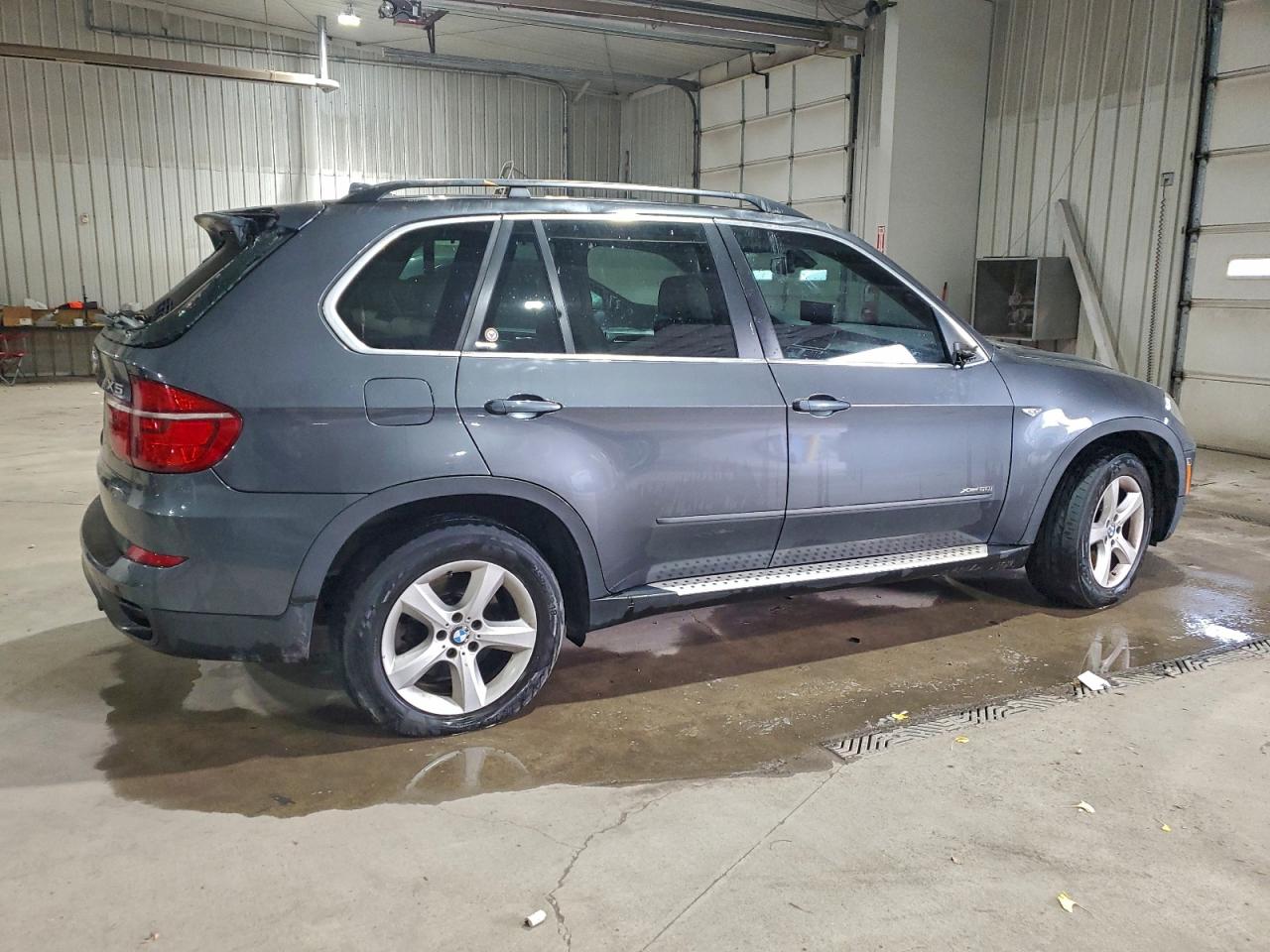 2011 BMW X5 XDRIVE50I photo 3