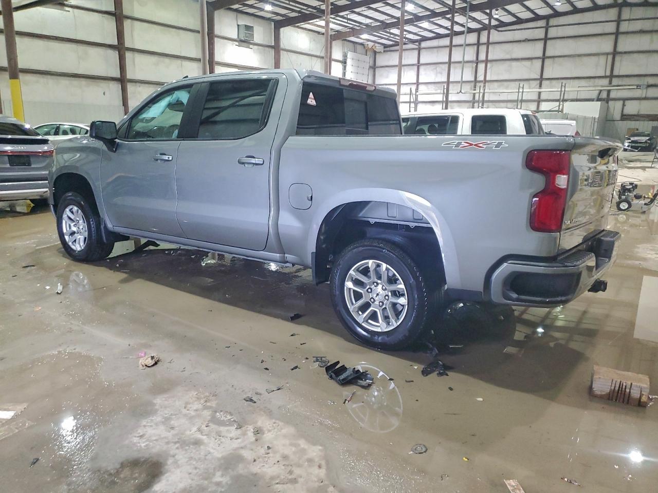 2023 CHEVROLET SILVERADO K1500 RST photo 2
