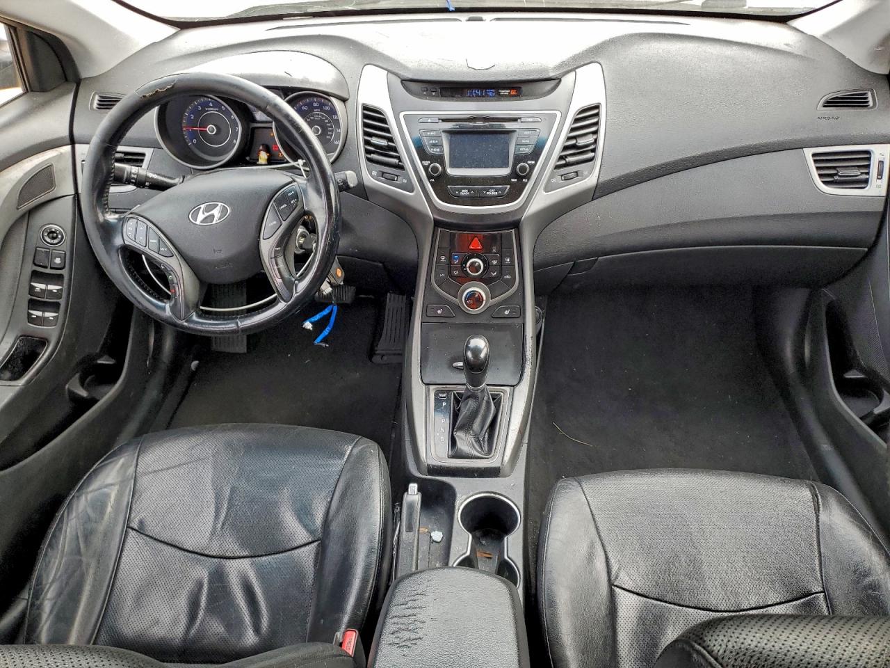 2015 HYUNDAI ELANTRA SE photo 8