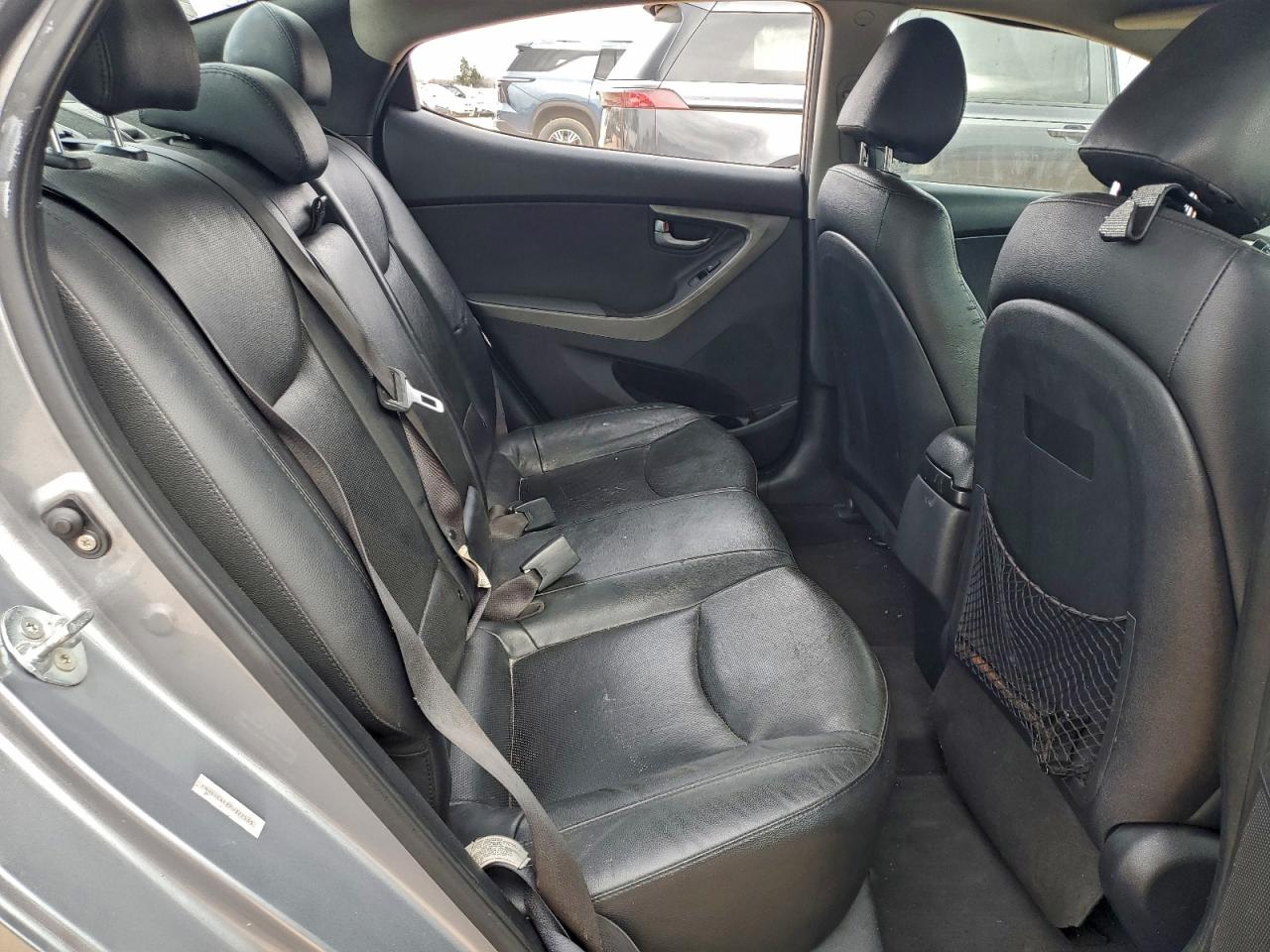 2015 HYUNDAI ELANTRA SE photo 10