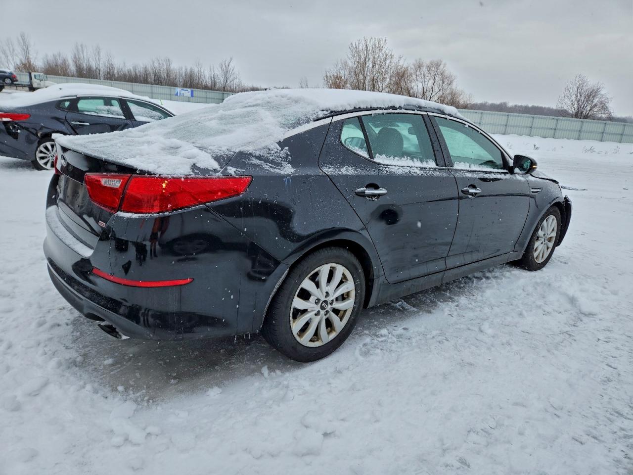 2015 KIA OPTIMA LX photo 3