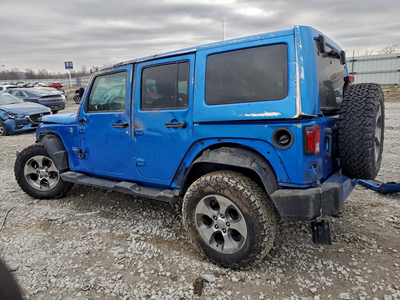 2016 JEEP WRANGLER UNLIMITED SAHARA photo 2