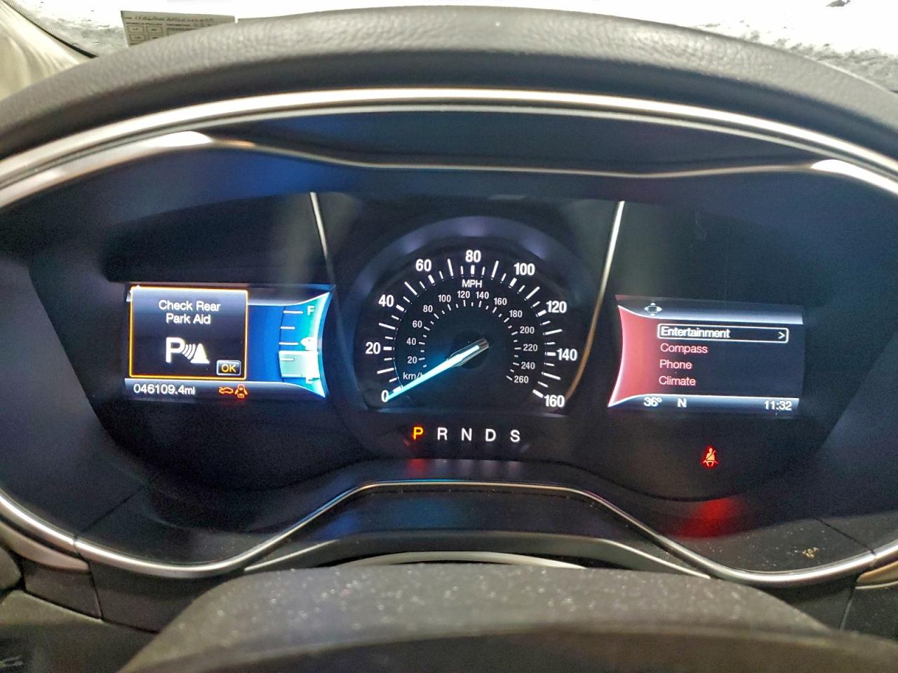 2016 FORD FUSION SE photo 9