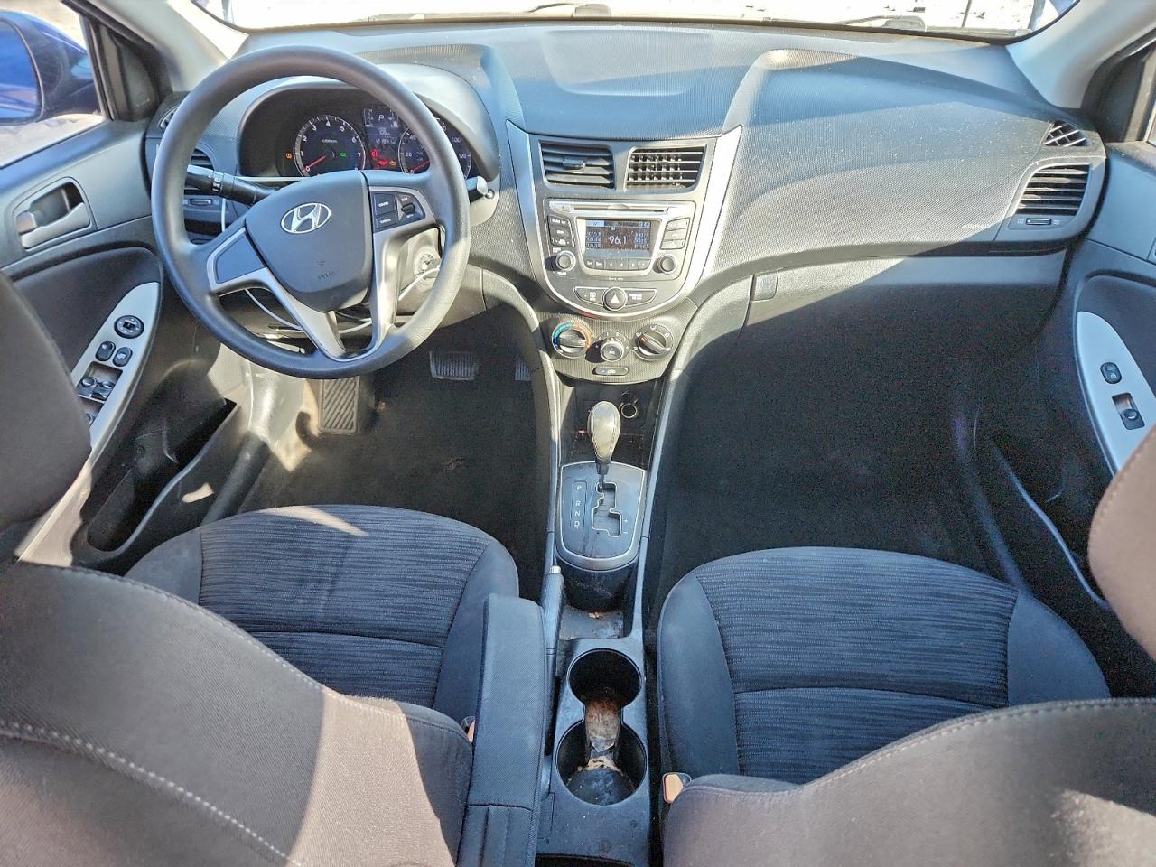 2016 HYUNDAI ACCENT SE photo 8