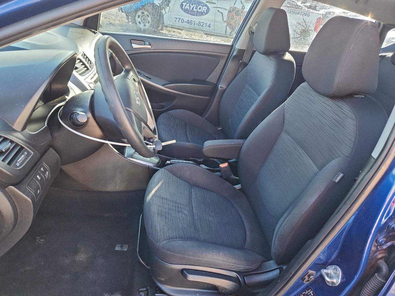 2016 HYUNDAI ACCENT SE photo 7