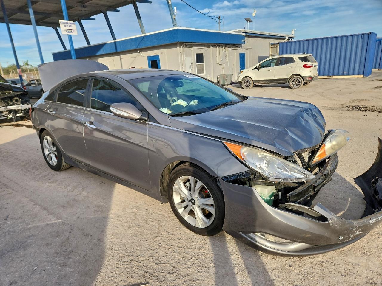 2011 HYUNDAI SONATA SE photo 4
