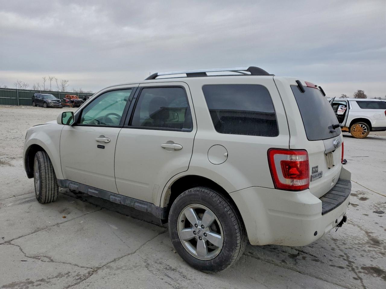 2012 FORD ESCAPE LIMITED photo 2