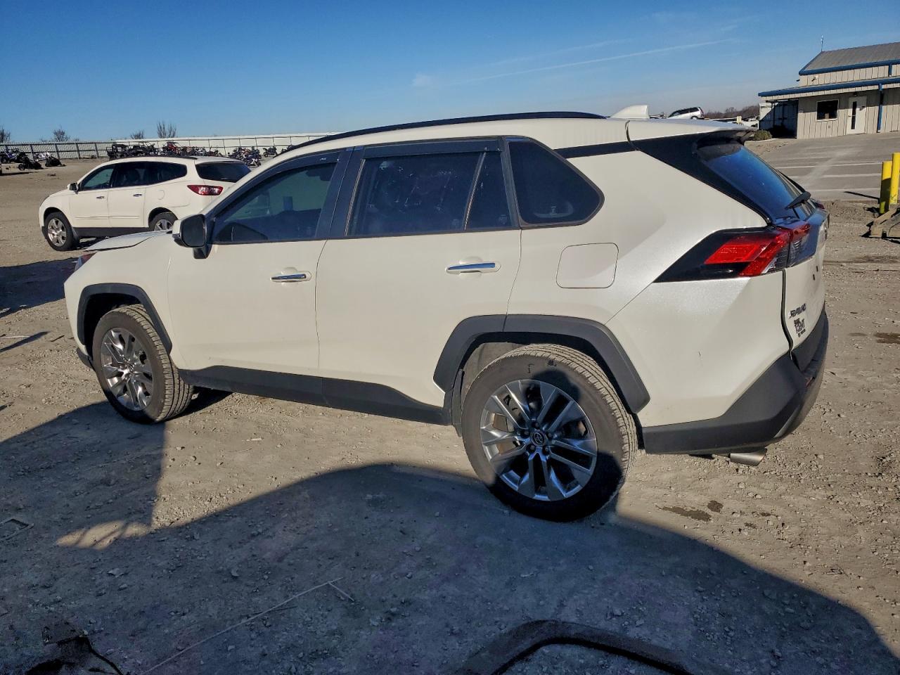 2019 TOYOTA RAV4 LIMITED photo 2