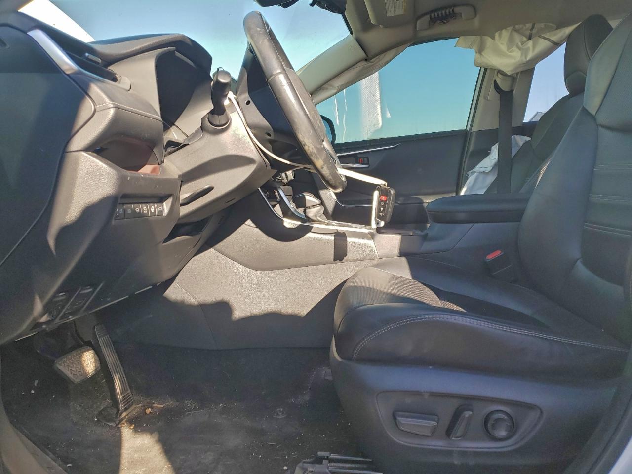 2019 TOYOTA RAV4 LIMITED photo 7