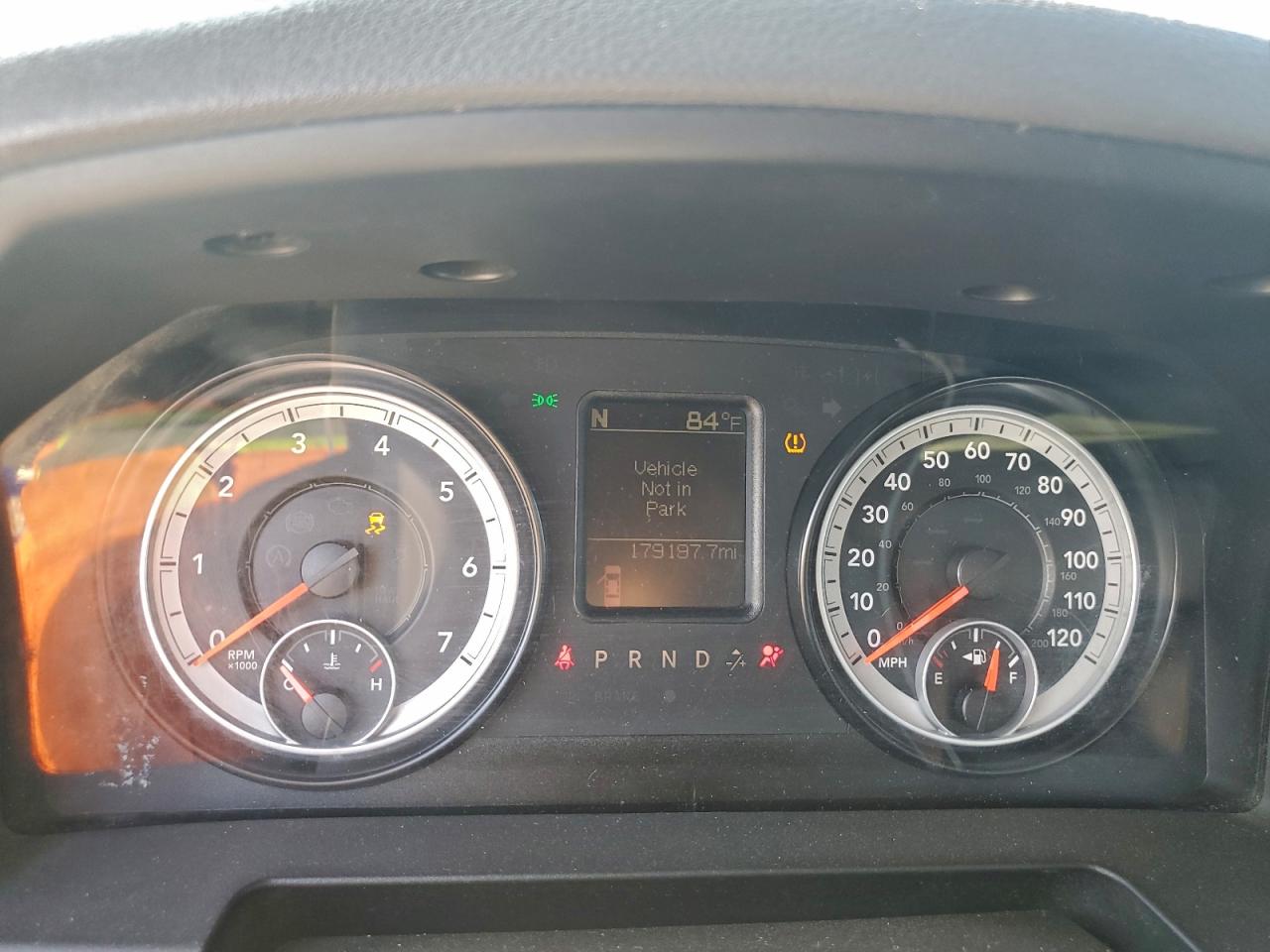2014 RAM 1500 ST photo 9