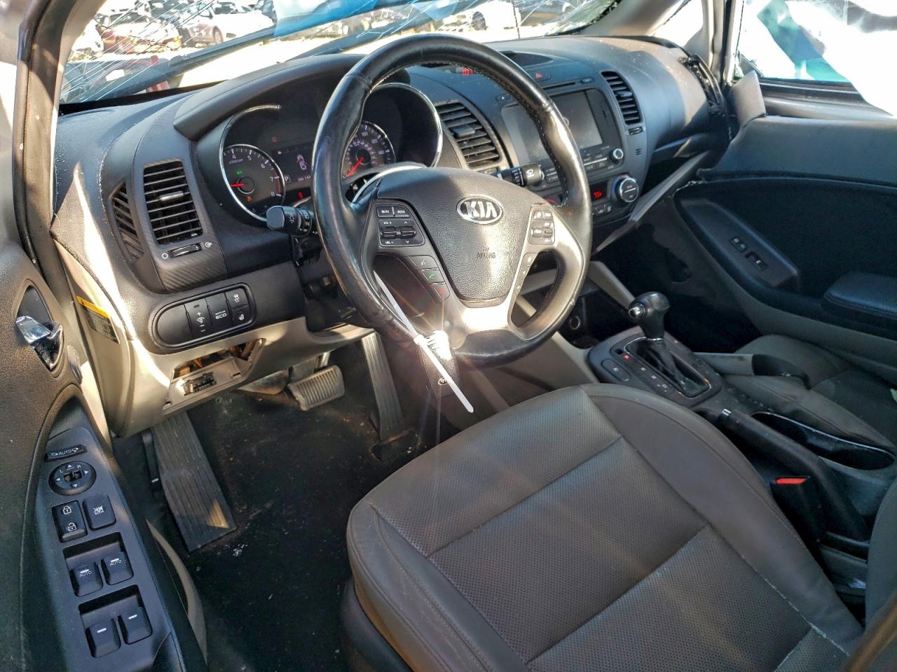 2014 KIA FORTE EX photo 8