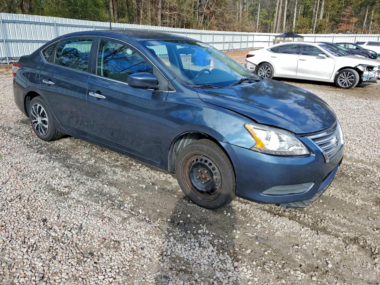 2015 NISSAN SENTRA S photo 4