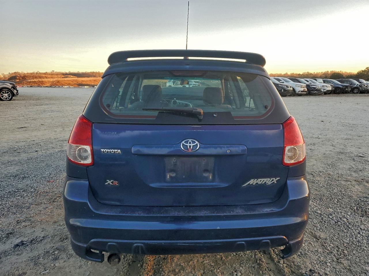 2004 TOYOTA COROLLA MATRIX XR photo 6