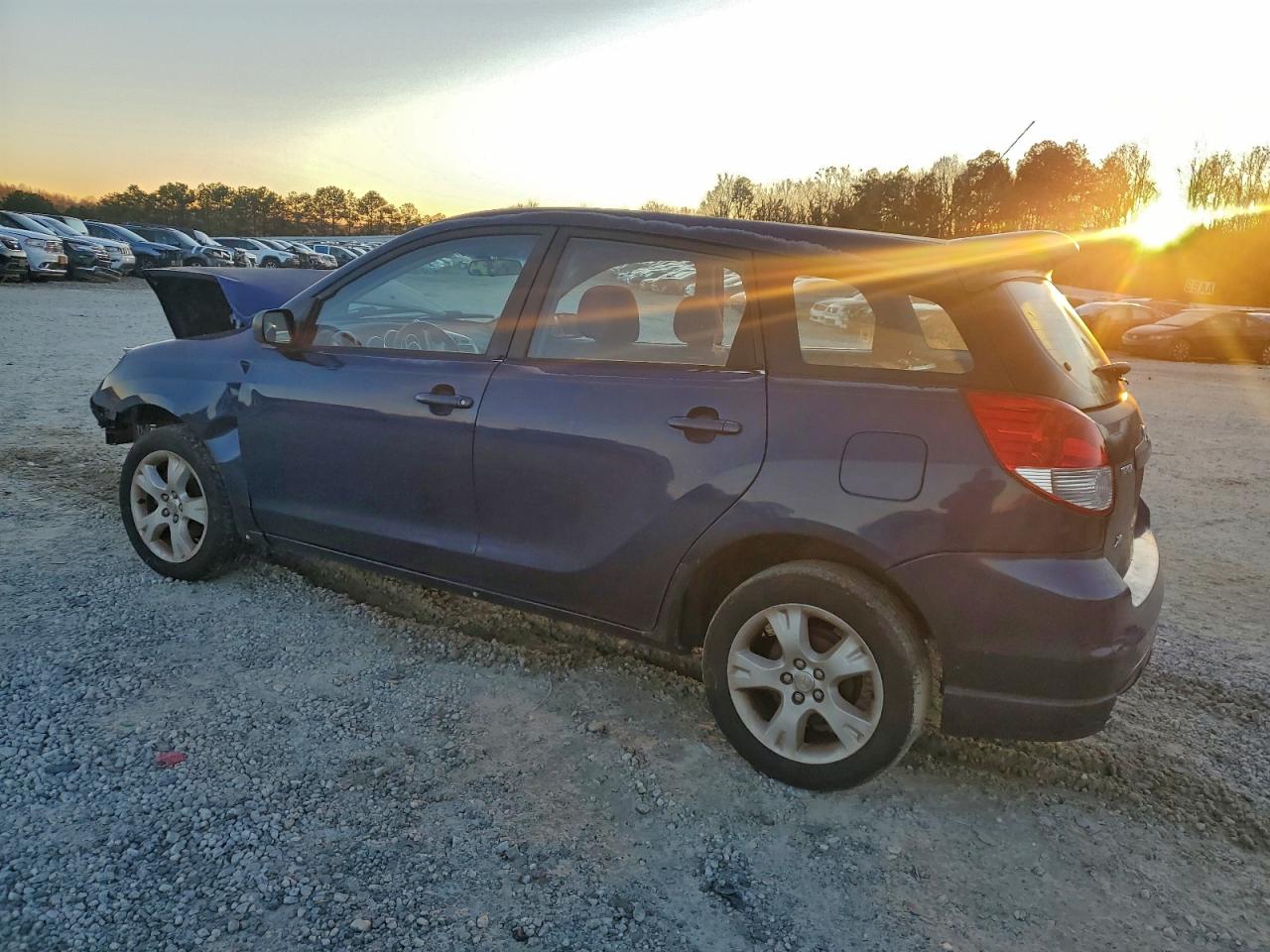 2004 TOYOTA COROLLA MATRIX XR photo 2