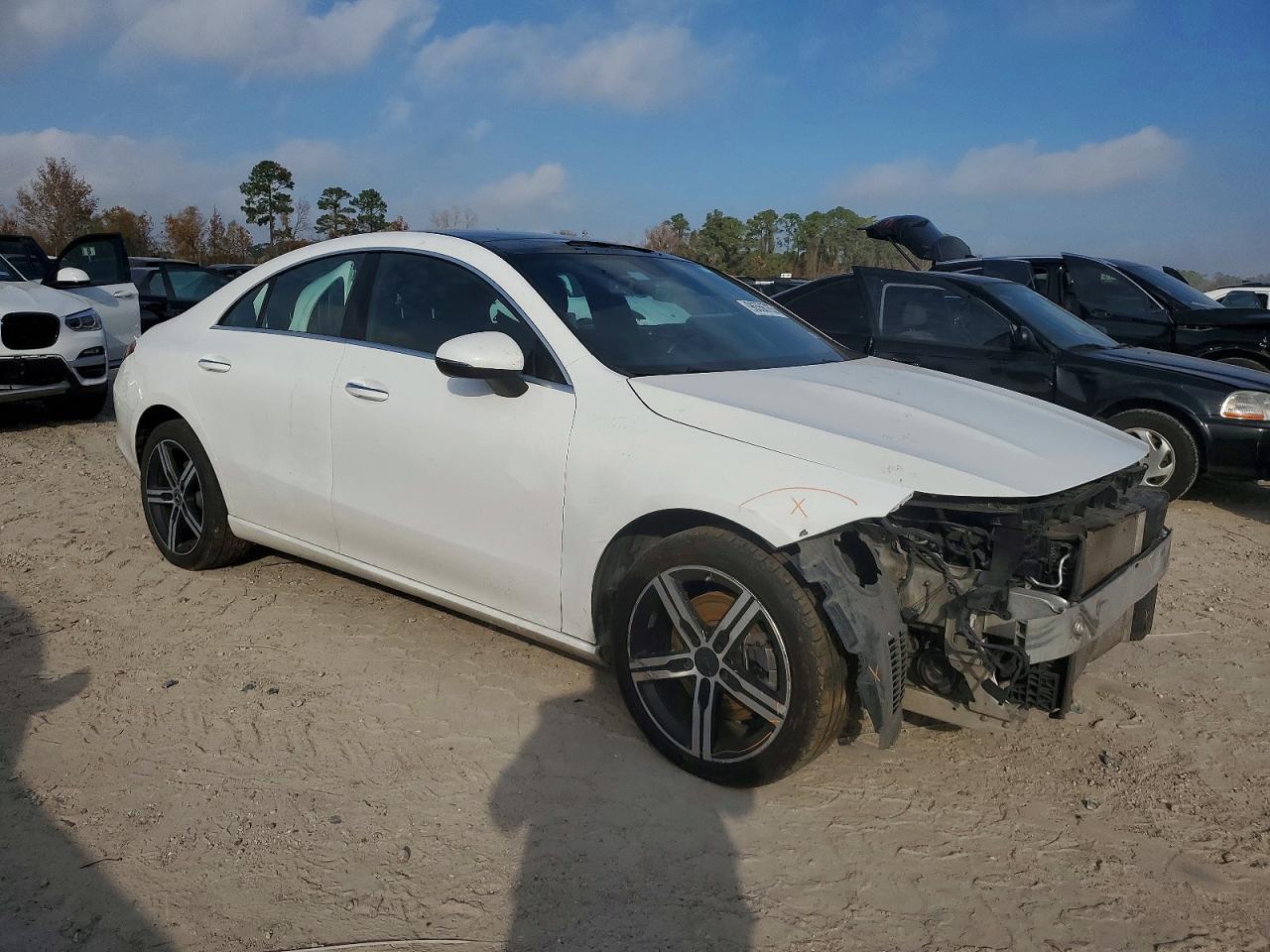 2021 MERCEDES-BENZ CLA 250 photo 4