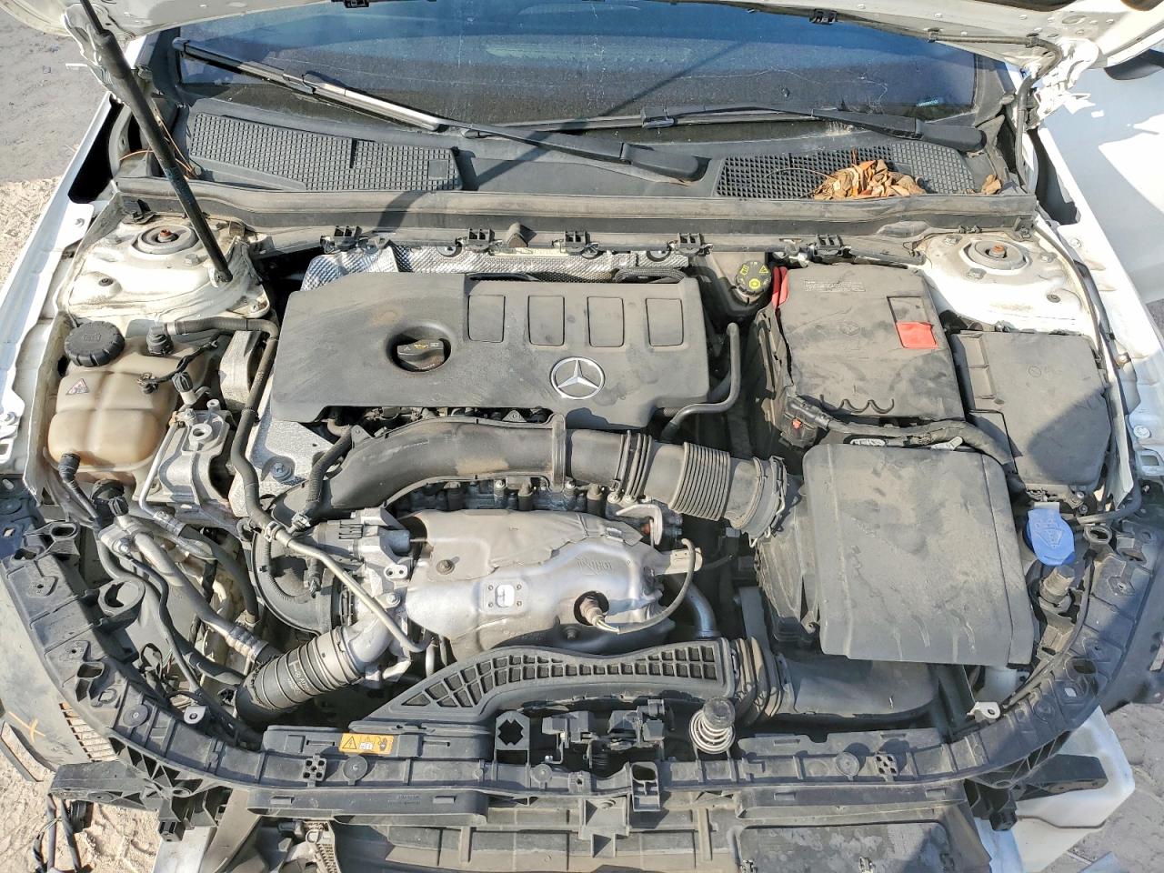 2021 MERCEDES-BENZ CLA 250 photo 11