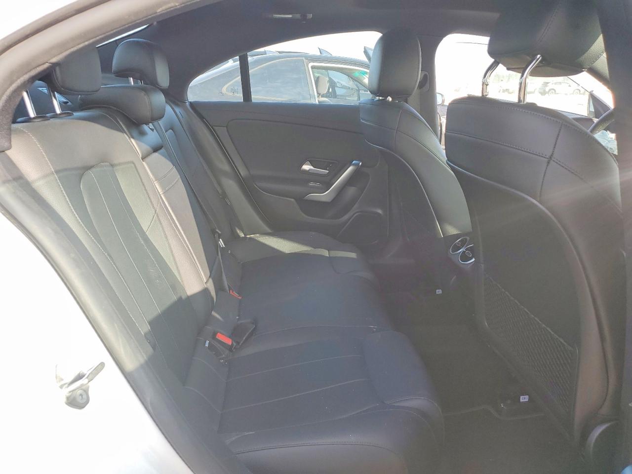 2021 MERCEDES-BENZ CLA 250 photo 10