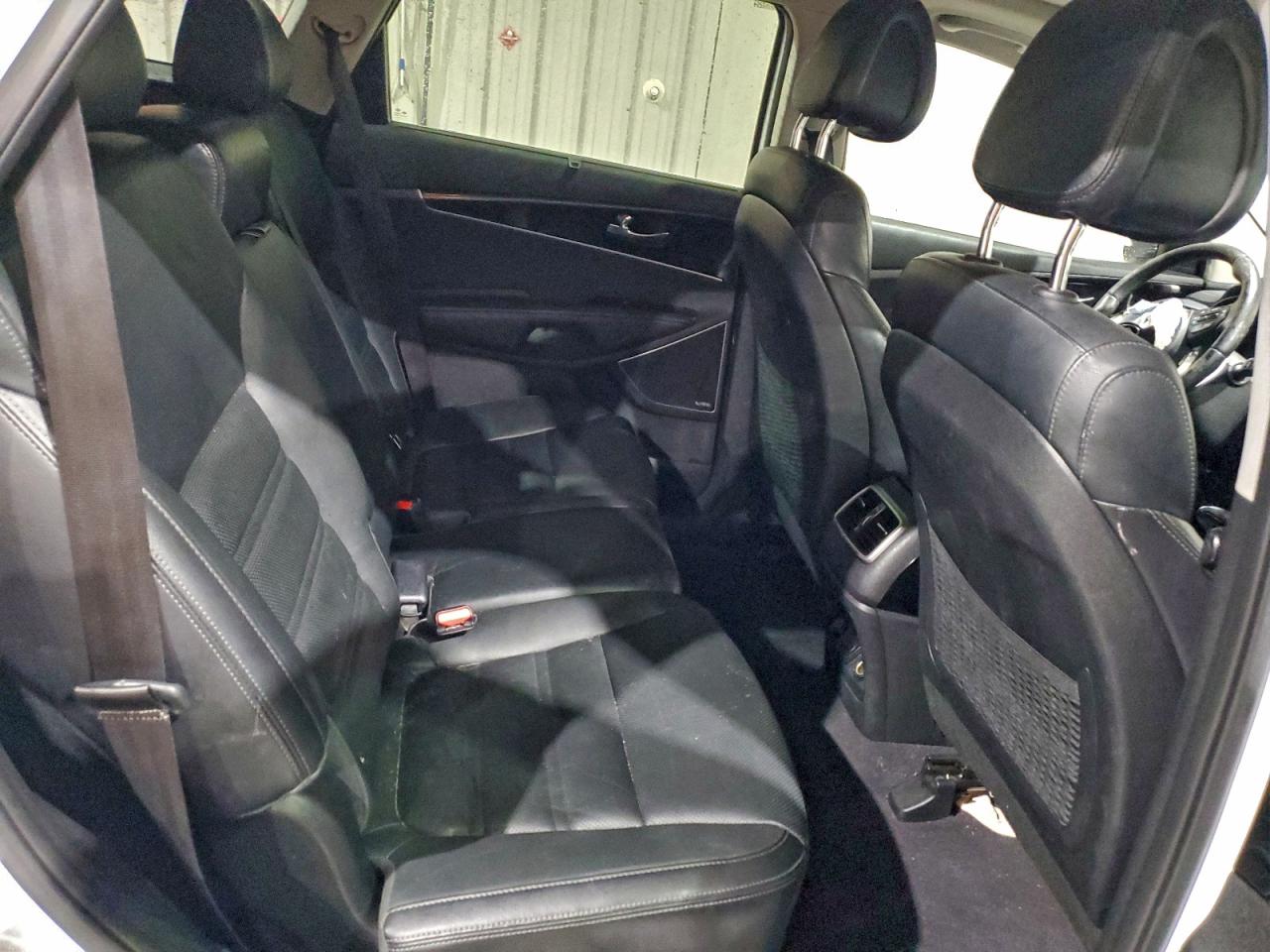 2016 KIA SORENTO SX photo 11