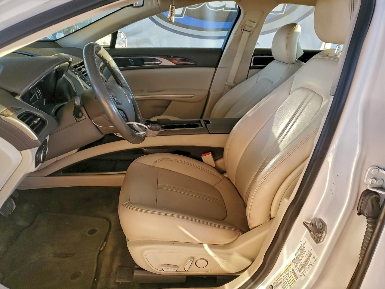 2016 LINCOLN MKZ HYBRID photo 7