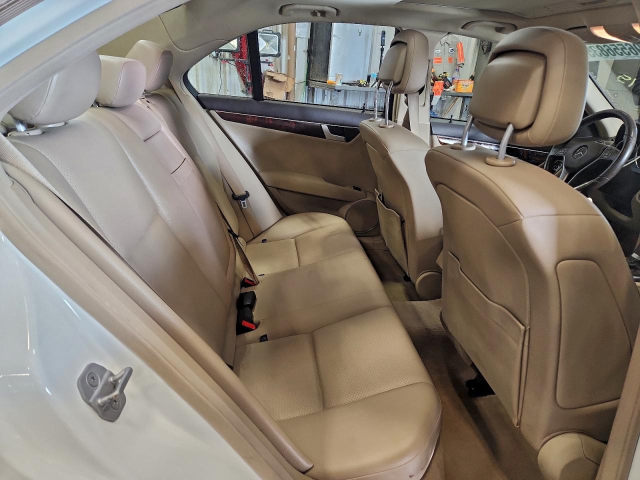 2014 MERCEDES-BENZ C 300 4MATIC photo 10