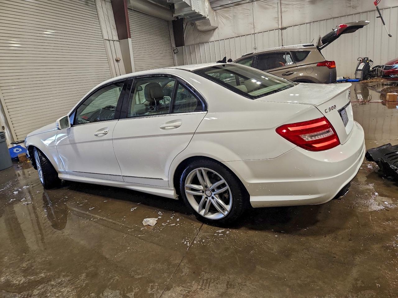 2014 MERCEDES-BENZ C 300 4MATIC photo 2