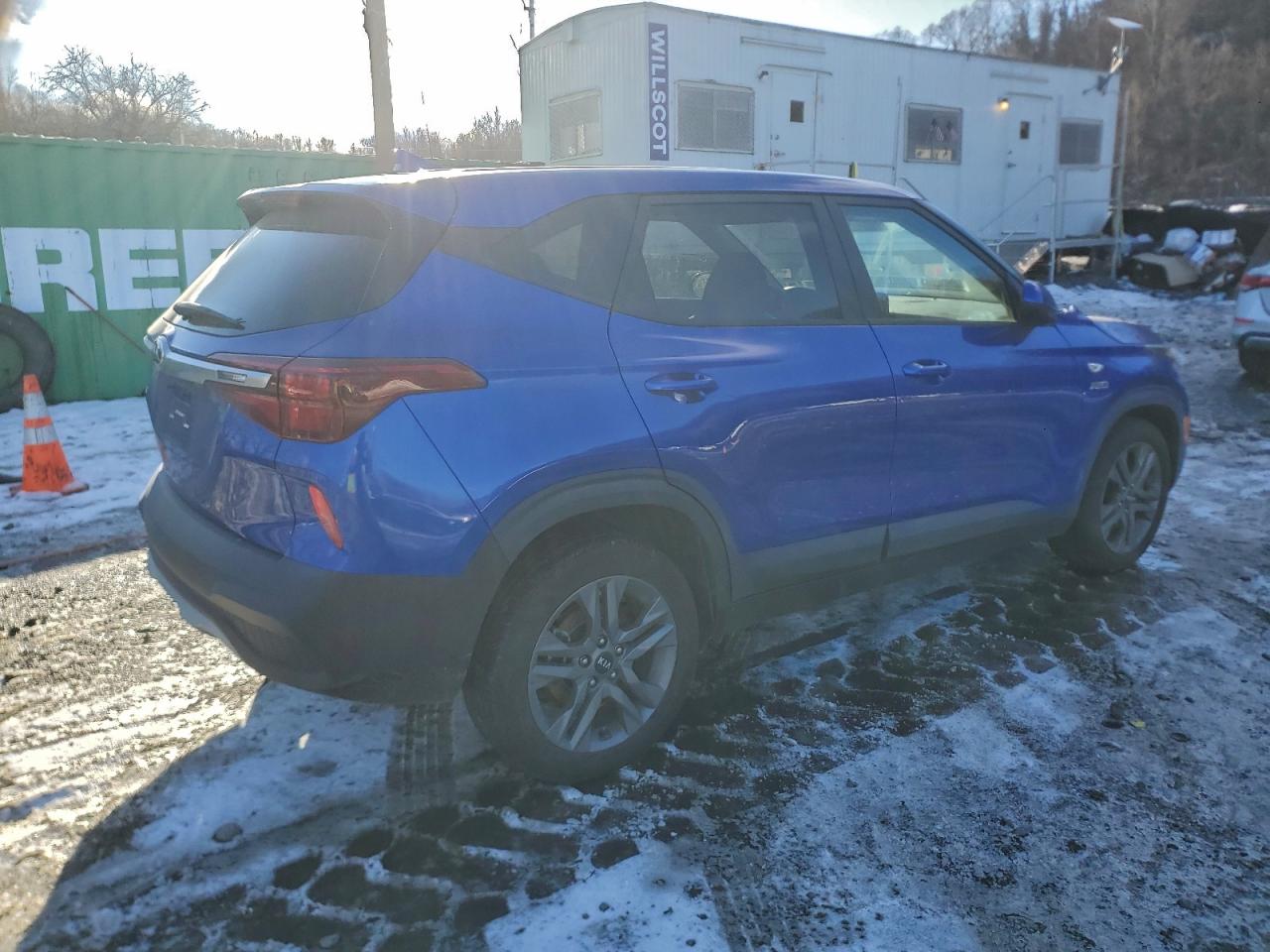 2021 KIA SELTOS LX photo 3