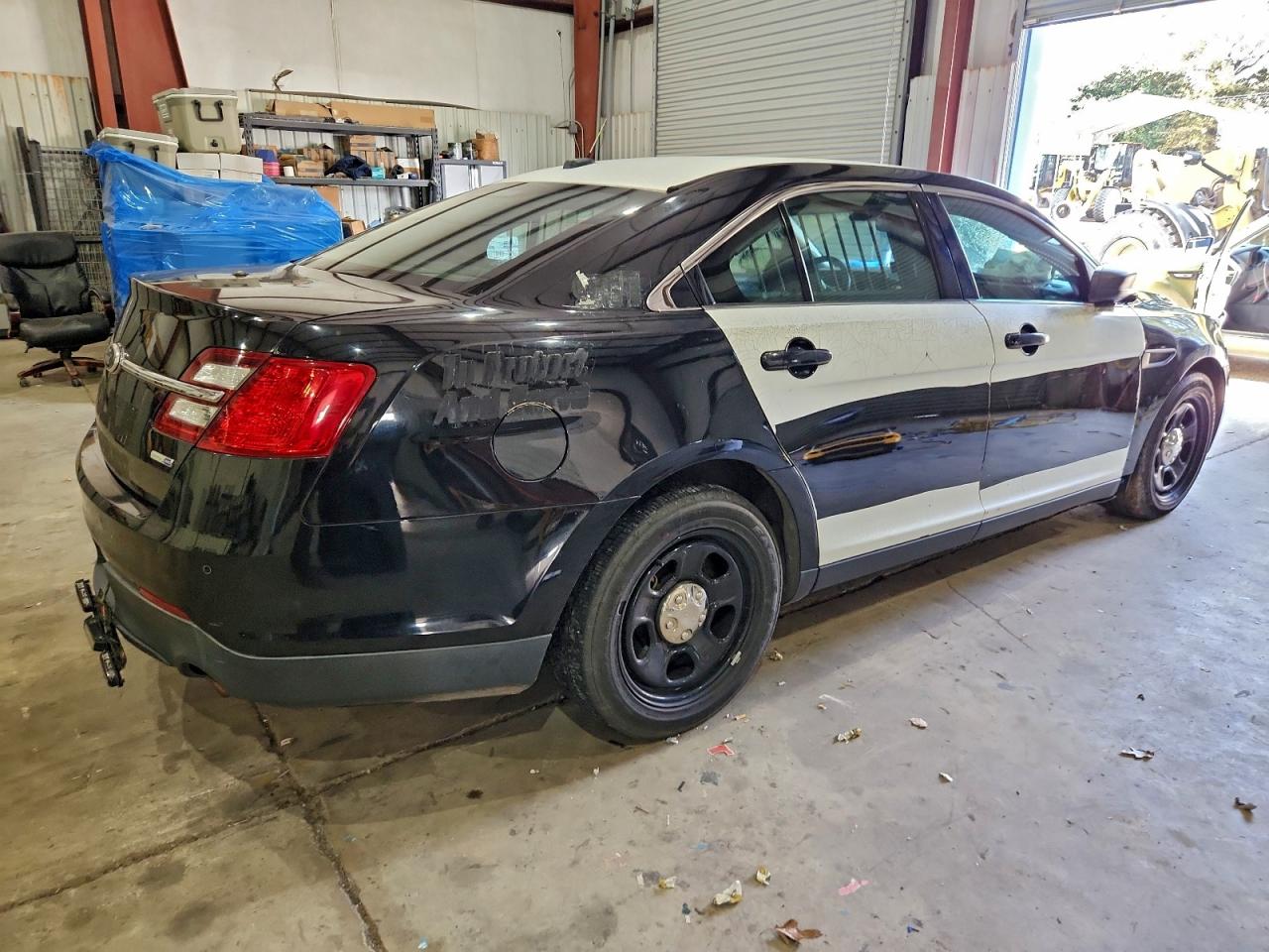 2015 FORD TAURUS POLICE INTERCEPTOR photo 3