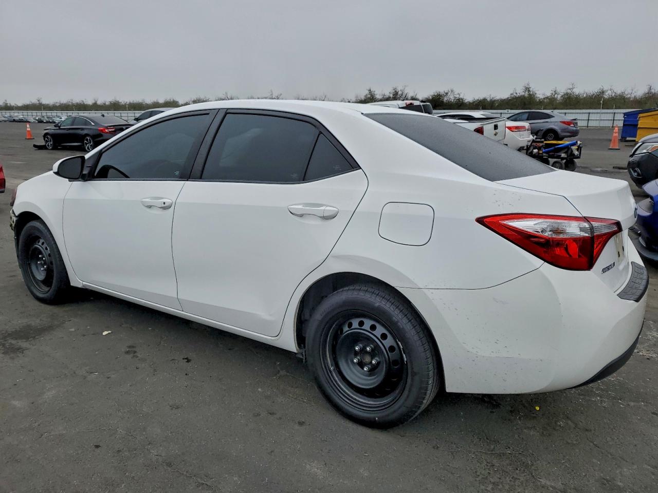 2016 TOYOTA COROLLA L photo 2