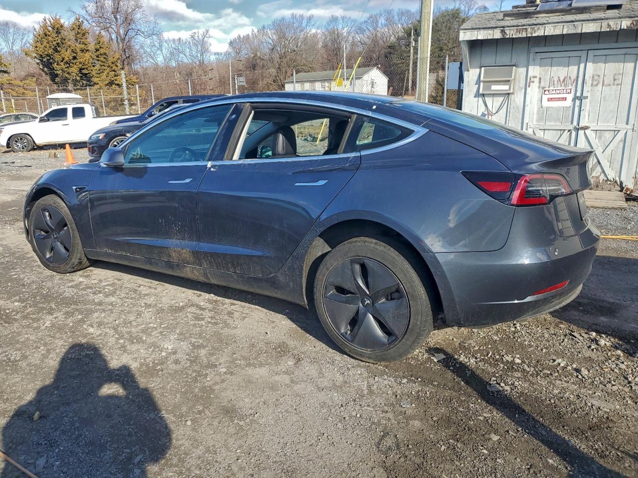 2019 TESLA MODEL 3 photo 2