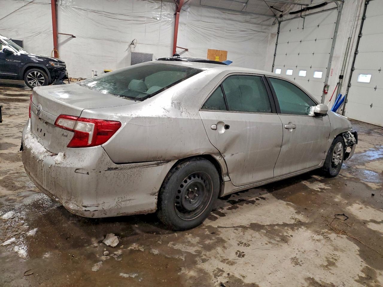 2012 TOYOTA CAMRY BASE photo 3