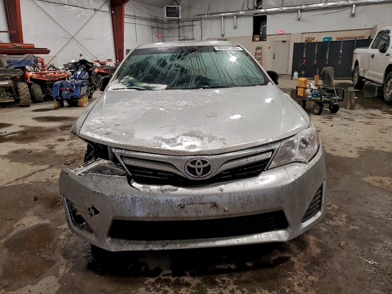 2012 TOYOTA CAMRY BASE photo 5