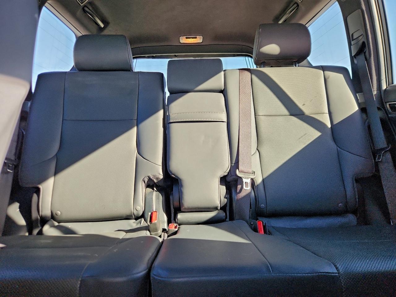 2022 LEXUS GX 460 photo 10