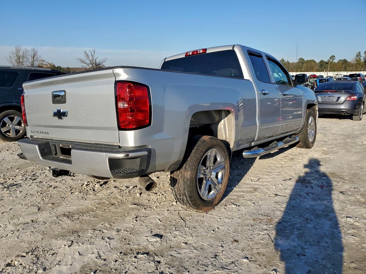 2017 CHEVROLET SILVERADO C1500 CUSTOM photo 3