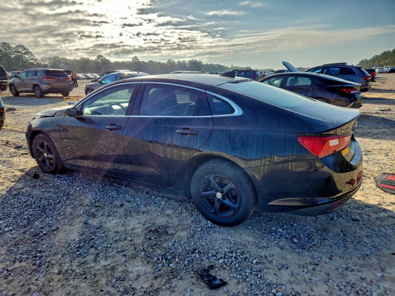 2016 CHEVROLET MALIBU LS photo 2