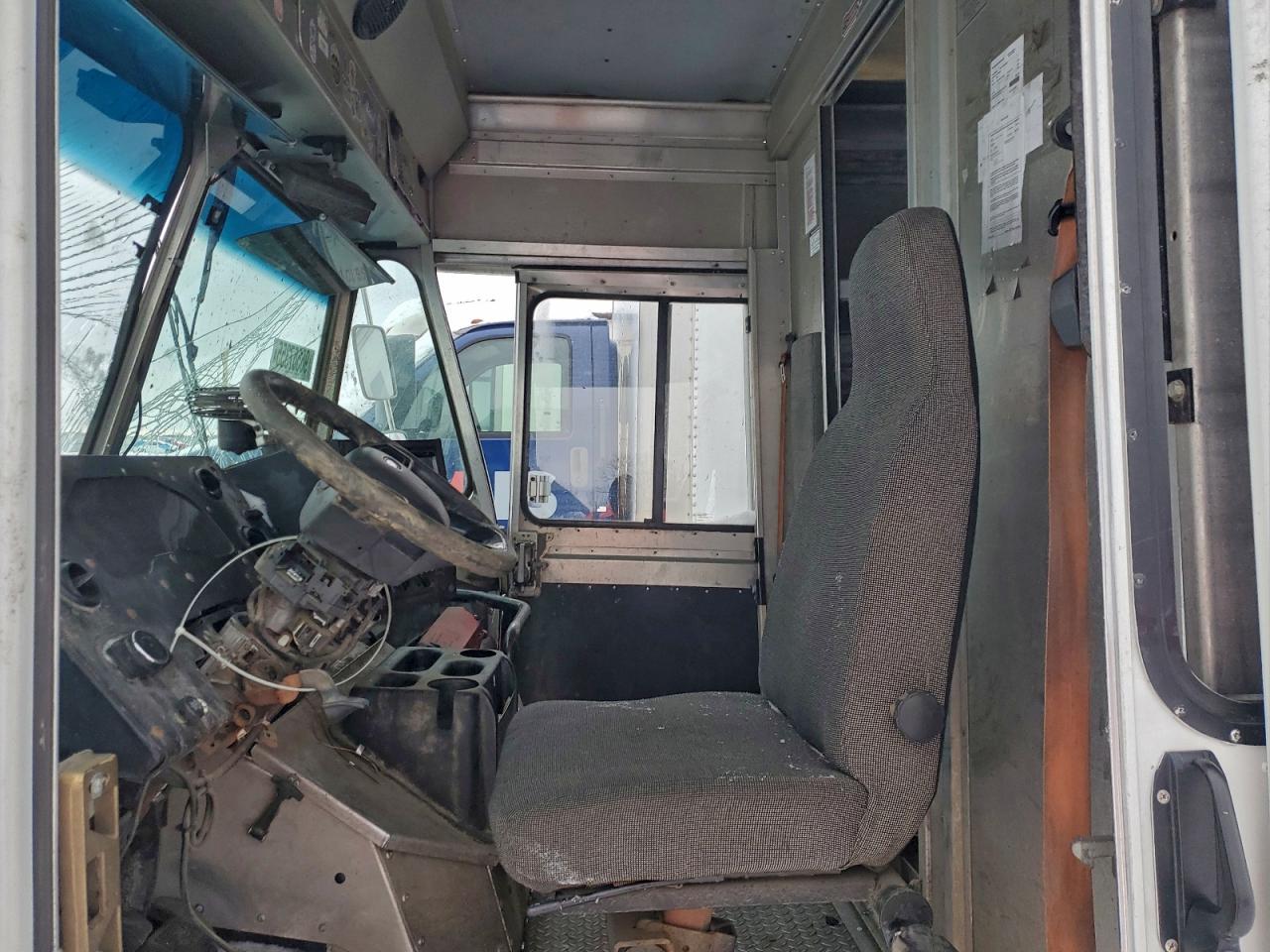 2020 FORD F550 DELIVERY TRUCK photo 11