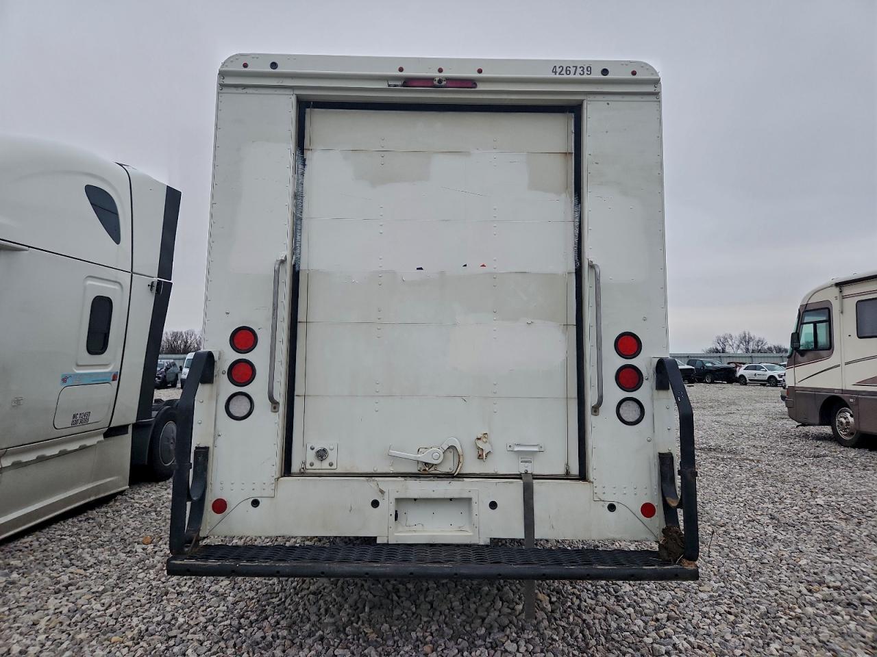 2020 FORD F550 DELIVERY TRUCK photo 6
